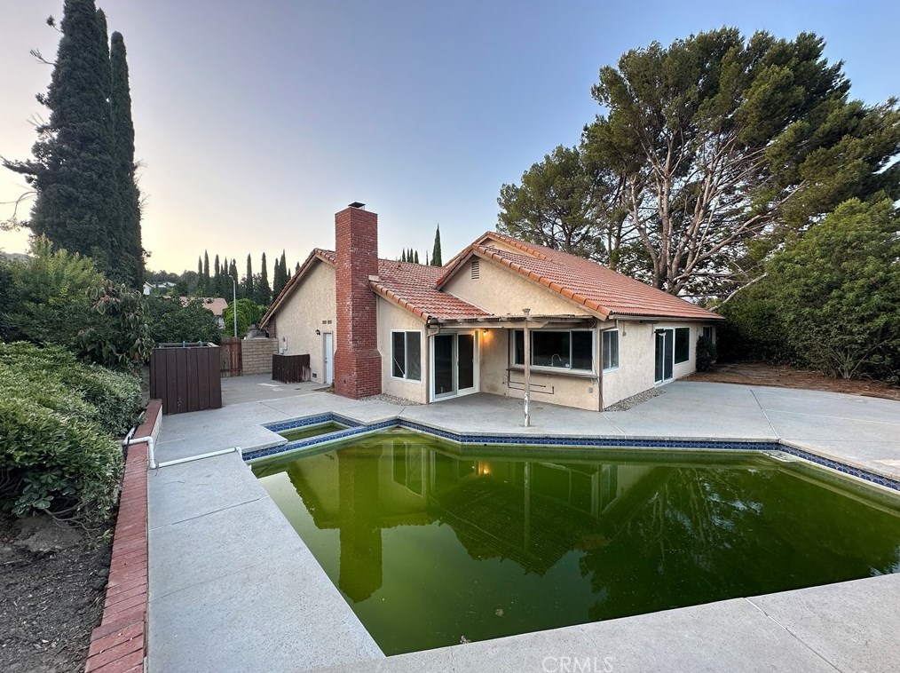17278 Falcon Pl, San Fernando, CA 91344