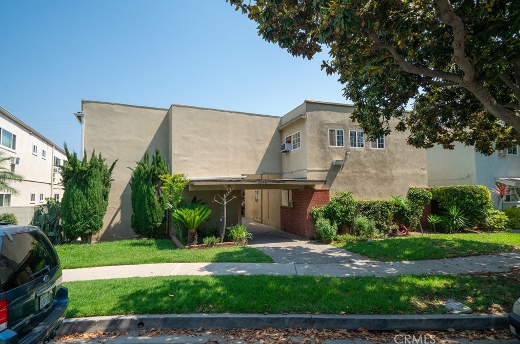 705 Santa Fe Ave, Fullerton, CA 92831-4544