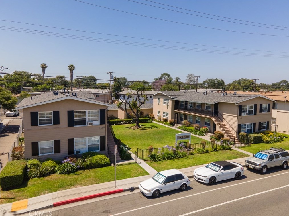 1100 Valencia Dr, Fullerton, CA 92831-4627