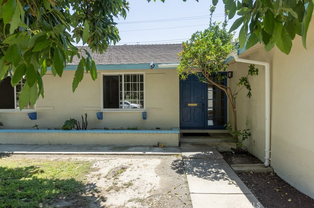 7592 Nancy Dr, Huntington Beach, CA 92647