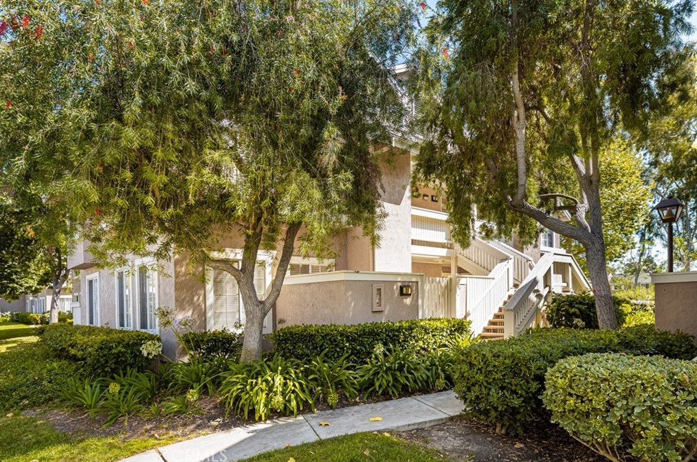 32 Greenfield, Irvine, CA 92614