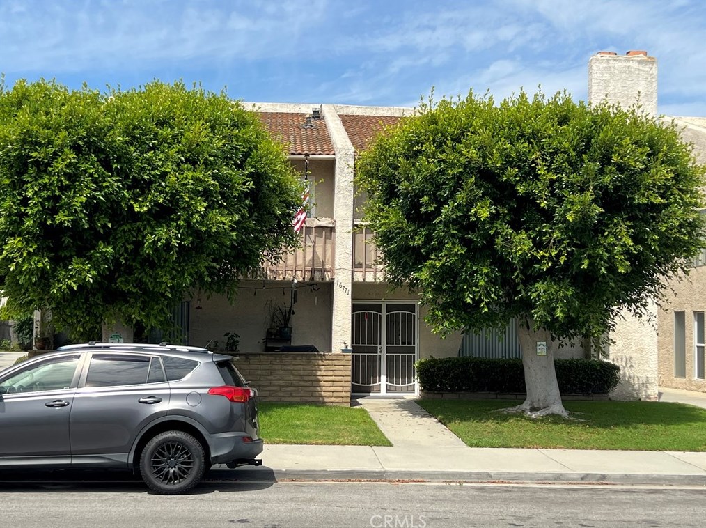 16771 Green Ln, Huntington Beach, CA 92649