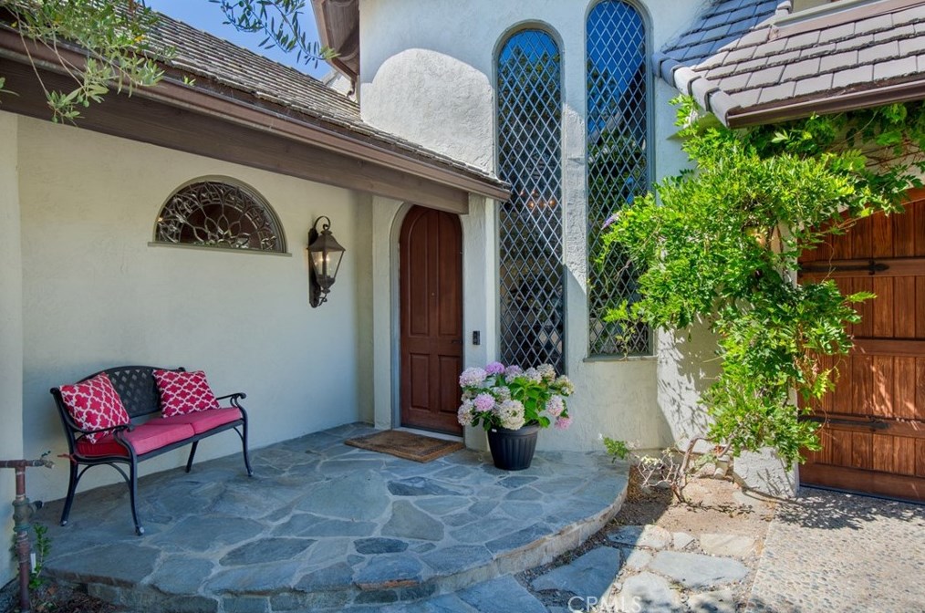 25101 Buckskin Dr, Laguna Beach, CA 92653