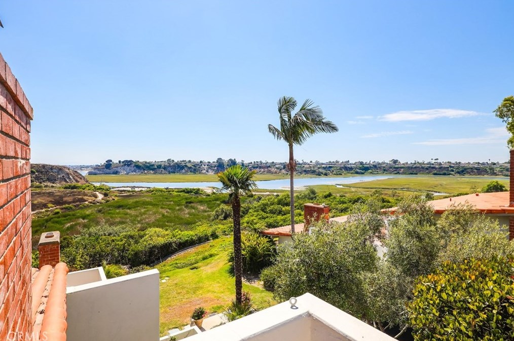 649 Vista Bonita, Newport Beach, CA 92660