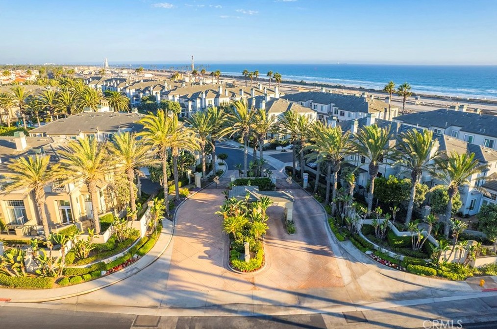 19407 Surfset Dr, Huntington Beach, CA 92648
