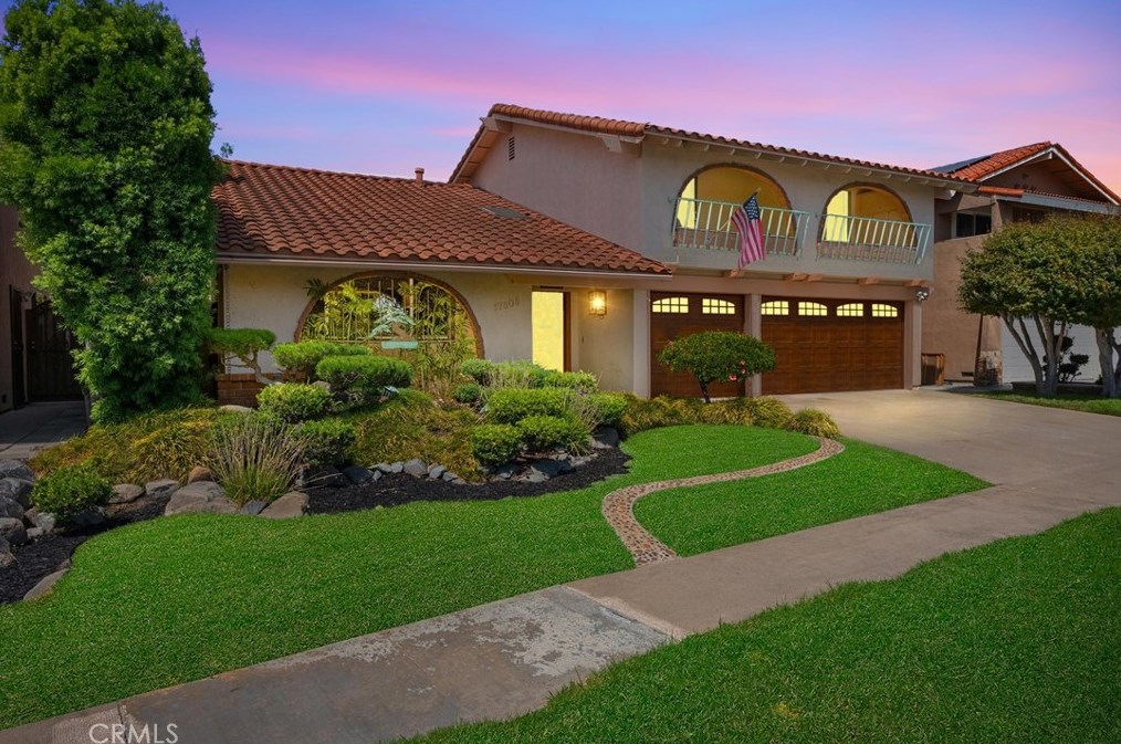 17805 Winterberry St, Santa Ana, CA 92708-4454