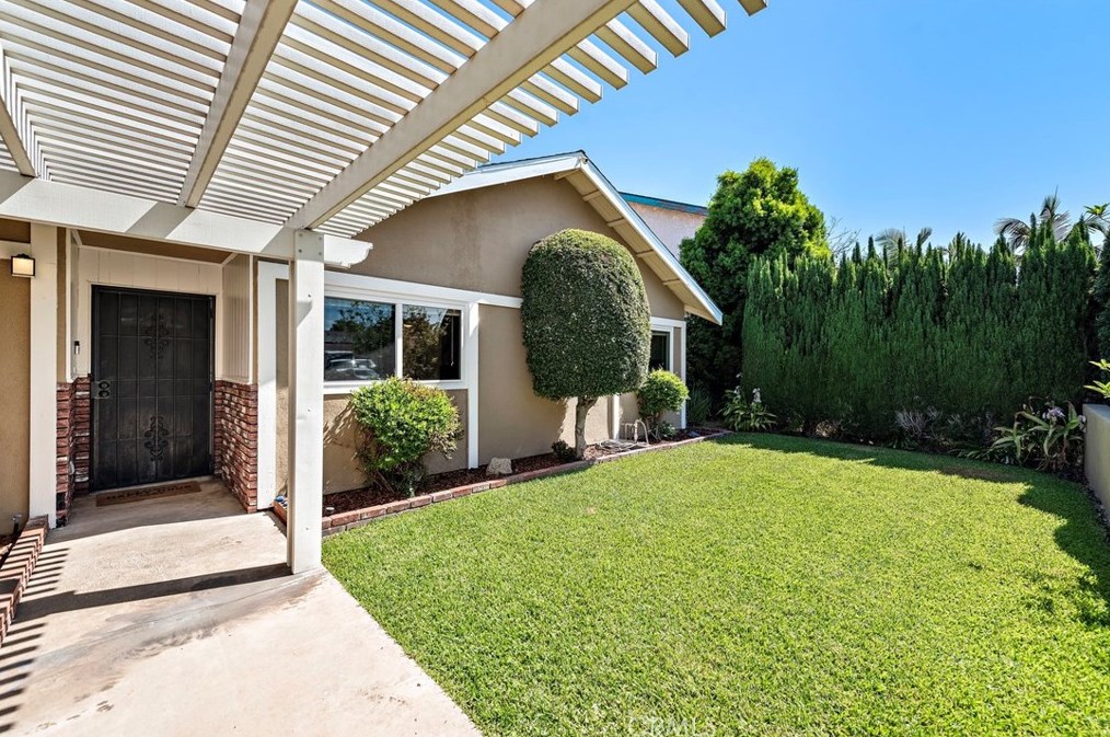 4431 E Silverleaf Ave, Orange, CA 92869