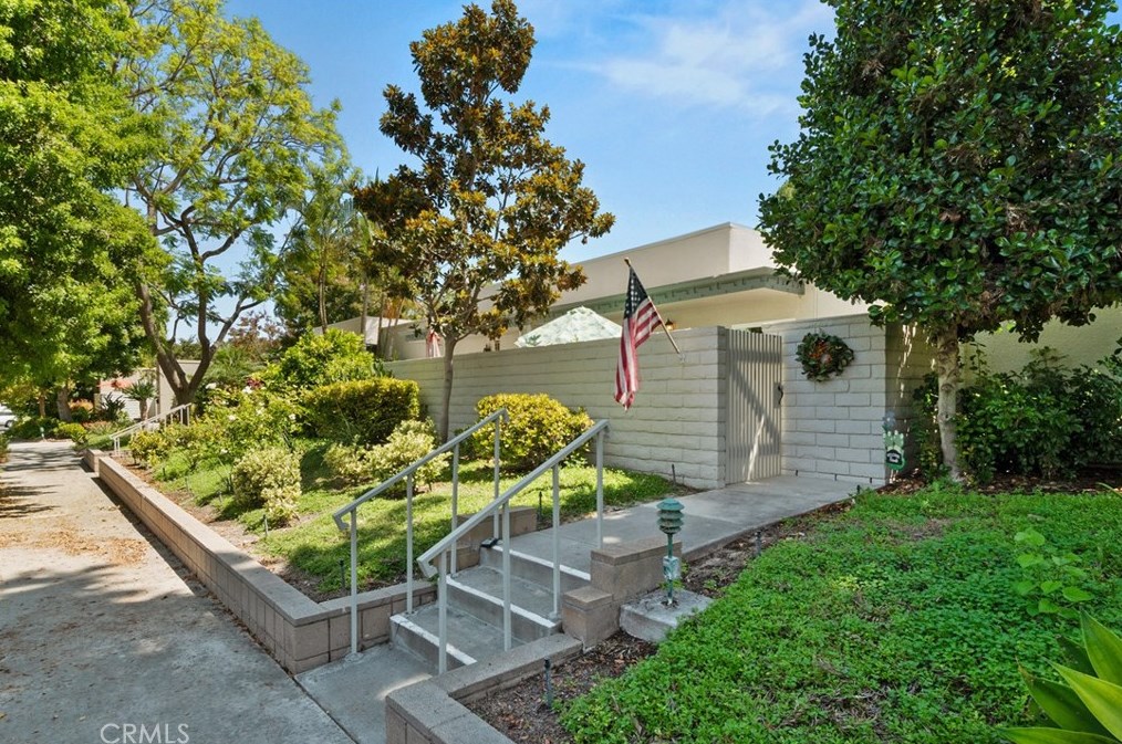 2066 Via Mariposa E #b, Laguna Beach, CA 92637