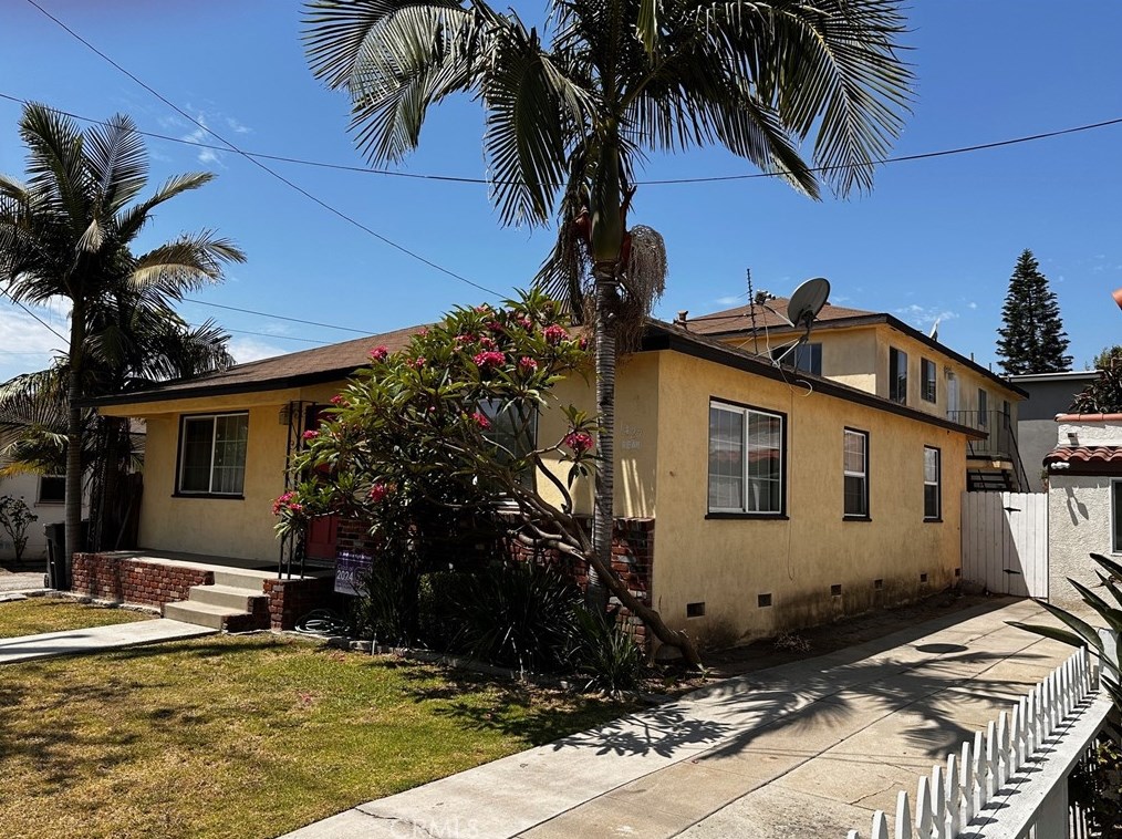 1425 Ximeno Ave, Long Beach, CA 90804