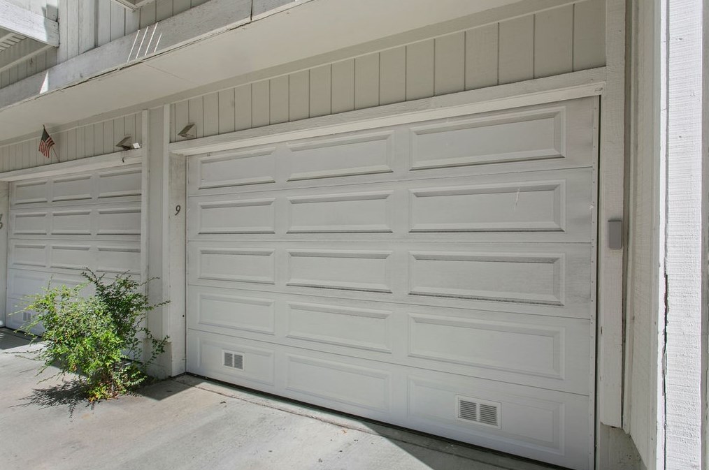 137 Oak Knoll Ave, Pasadena CA 91101-2608 exterior