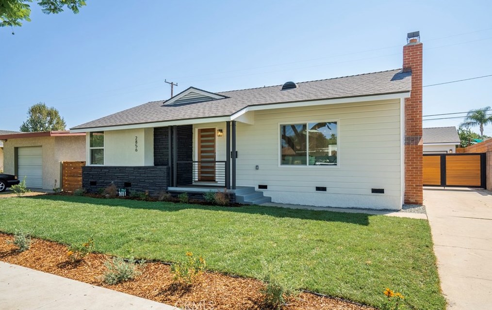 2856 Ostrom Ave, Long Beach, CA 90815