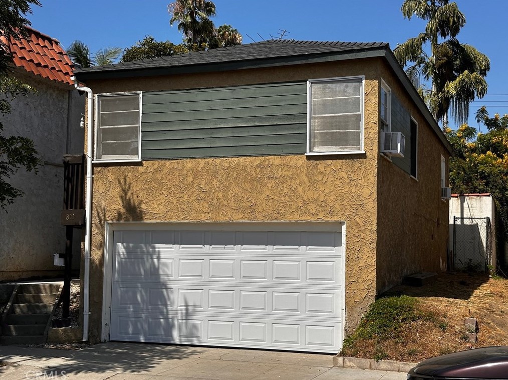 803 Bennett Ave, Long Beach, CA 90804-5512