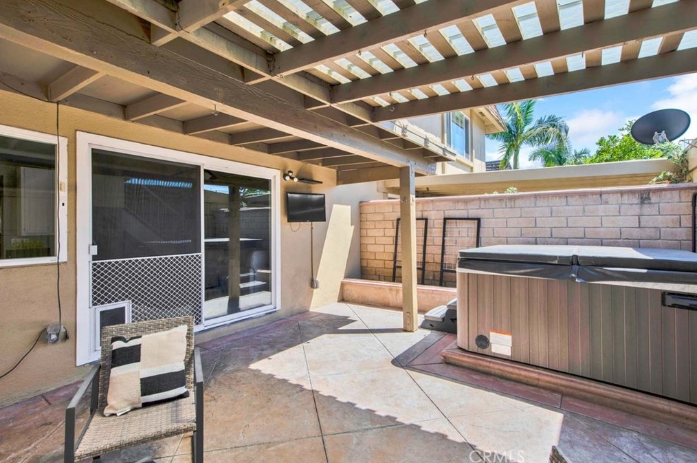 18126 Muir Woods Ct, Santa Ana CA  92708-5937 exterior