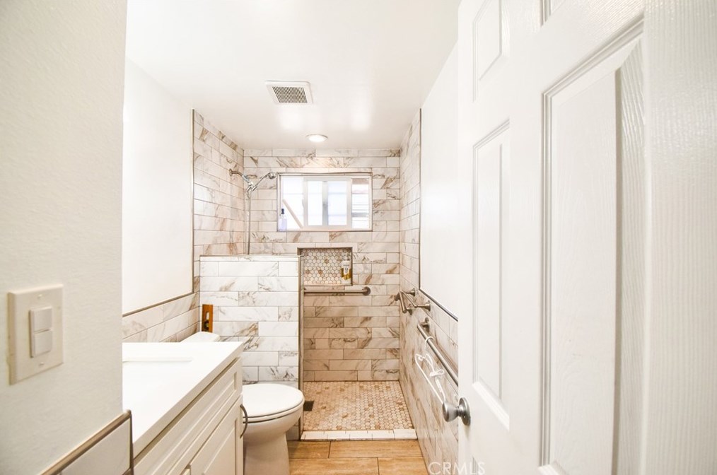 1010 Corta Dr, Santa Ana CA 92704-1915 exterior