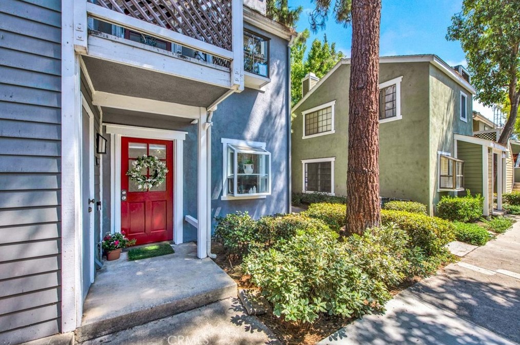 700 E Lake Dr #88, Orange, CA 92866