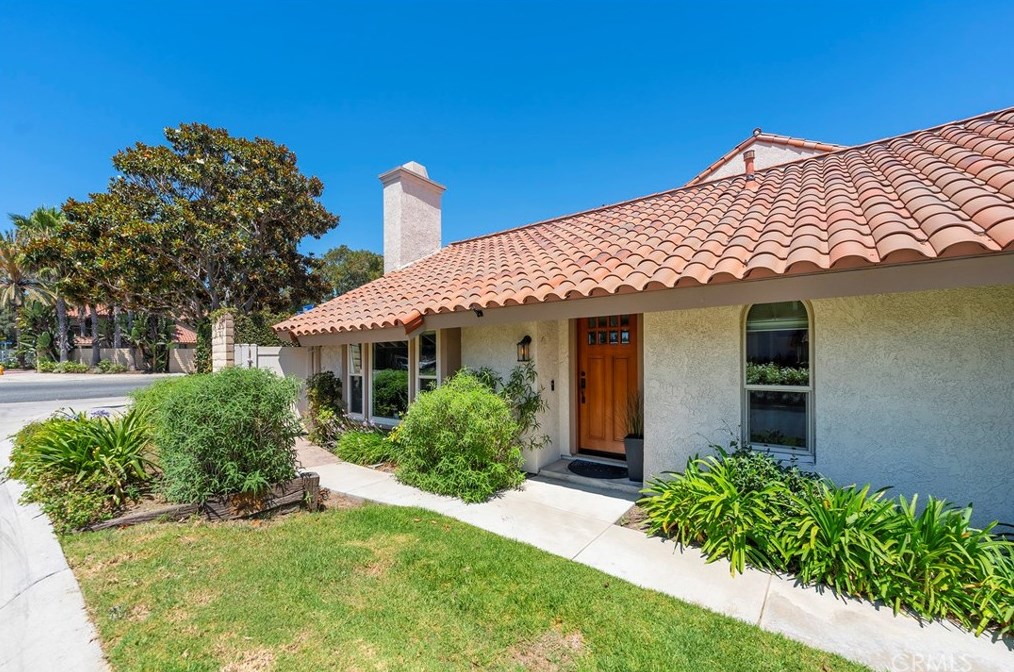 20905 Coastview Ln, Huntington Beach, CA 92648