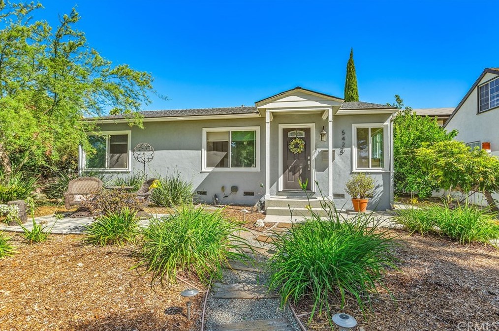 5425 Conant St, Long Beach, CA 90808-1913