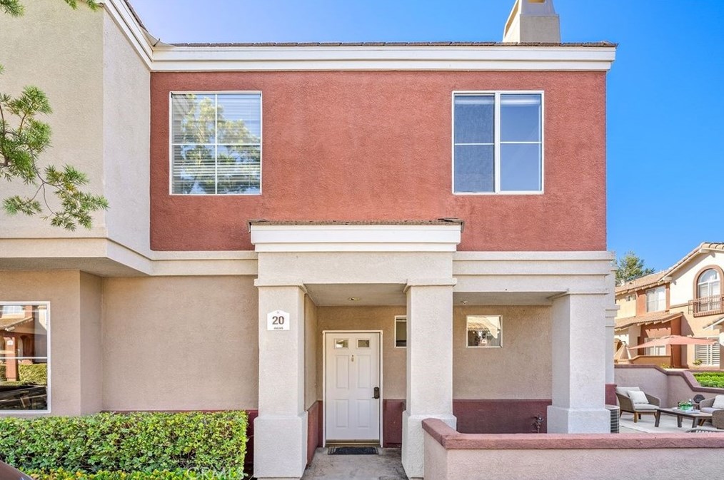 20 Anacapa Ct, El Toro, CA 92610