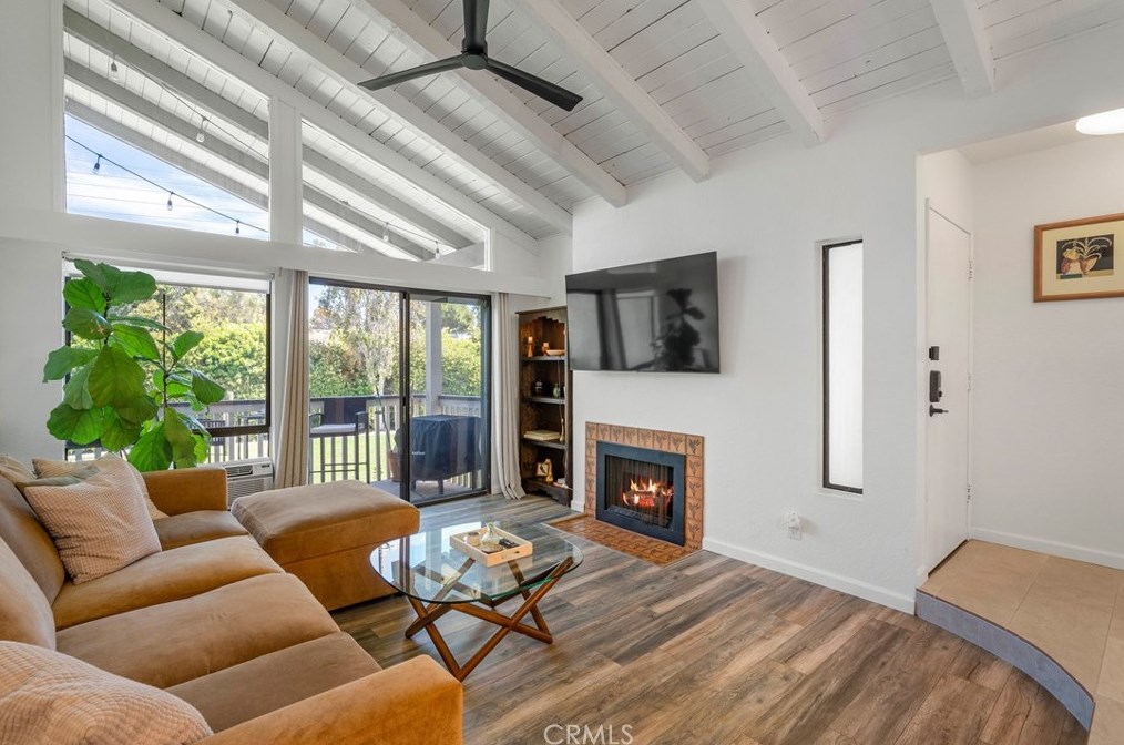 21372 Brookhurst St #421, Huntington Beach, CA 92646