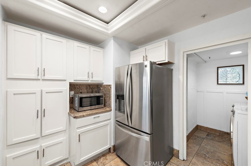 201 Cinnamon Teal, Laguna Beach CA  92656-1803 exterior