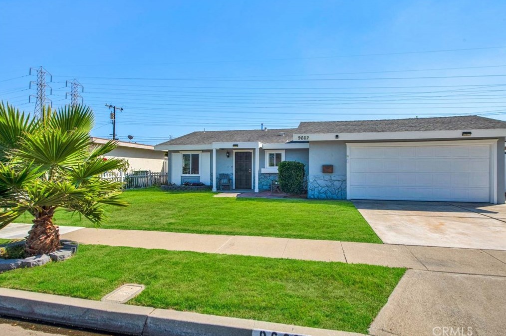 9662 Velardo Dr, Huntington Beach, CA 92646