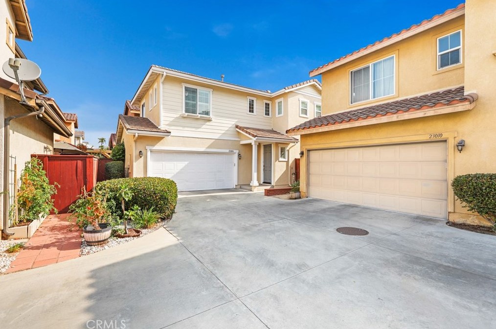 23006 Serra Dr, Long Beach, CA 90745