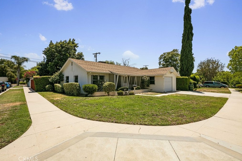 7340 Caldus Ave, Van Nuys, CA 91406