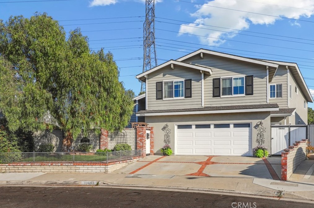 20692 Lavonne Ln, Huntington Beach, CA 92646