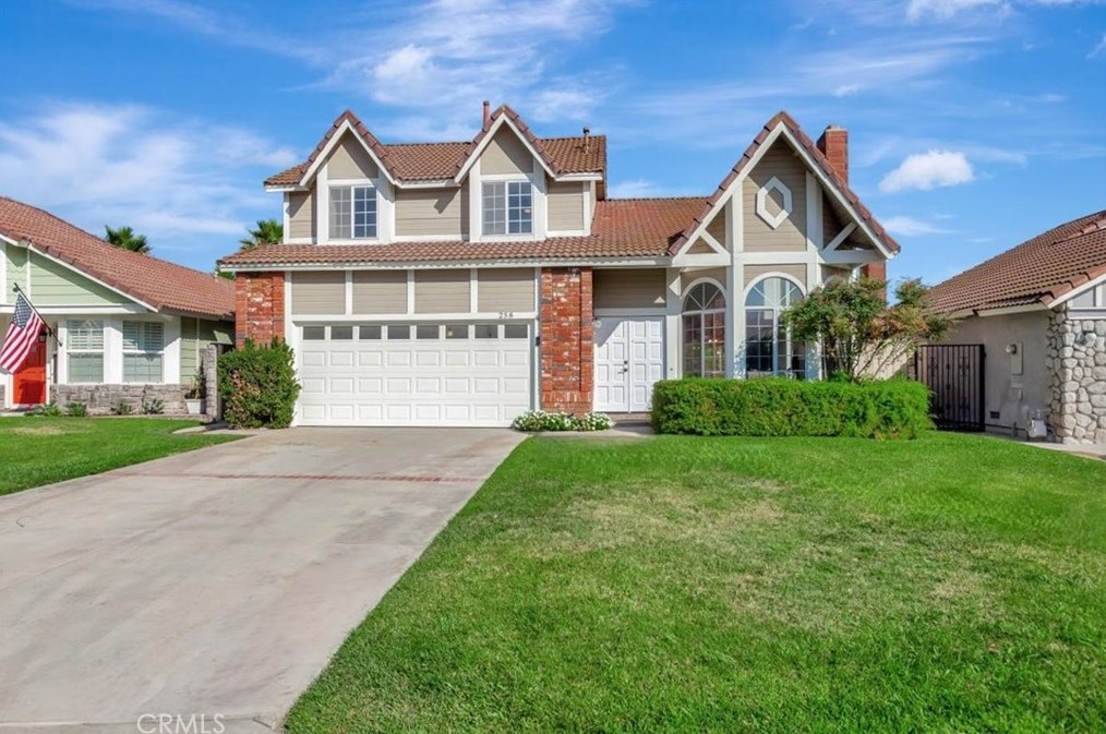 258 S Raspberry Ln, Anaheim, CA 92808