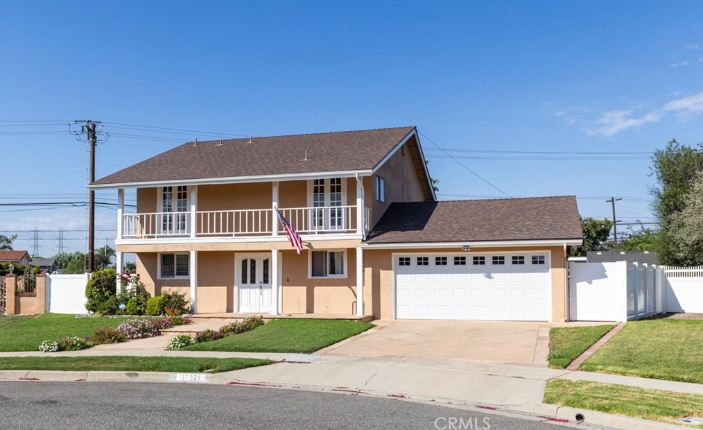 17524 Santa Paula Cir, Santa Ana, CA 92708-4328