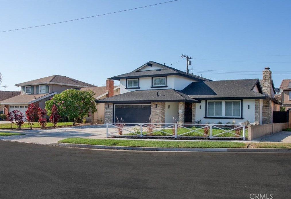 5063 Oxford Dr, Cypress, CA 90630