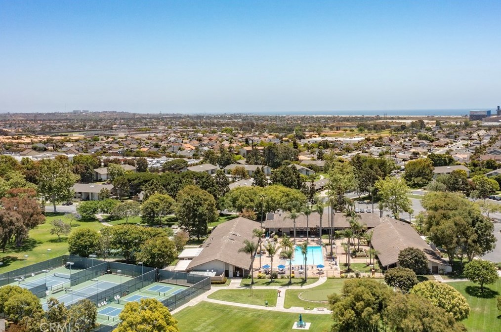 8777 Coral Springs Ct #1e, Huntington Beach, CA 92646