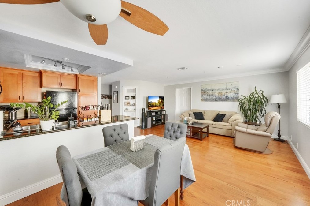 301 W Mountain View Ave #204, La Habra, CA 90631