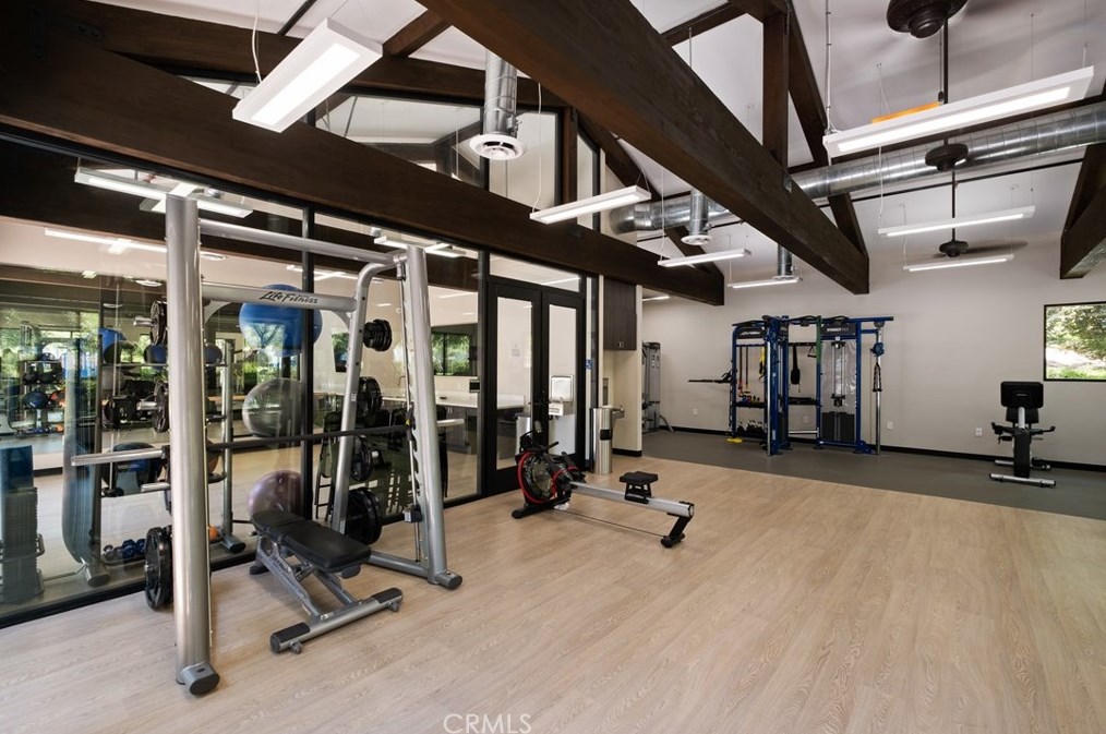 48 Dovetail, Irvine CA  92603-4202 exterior