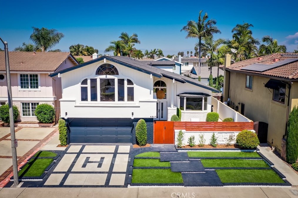 4517 Elder Ave, Seal Beach, CA 90740-3048