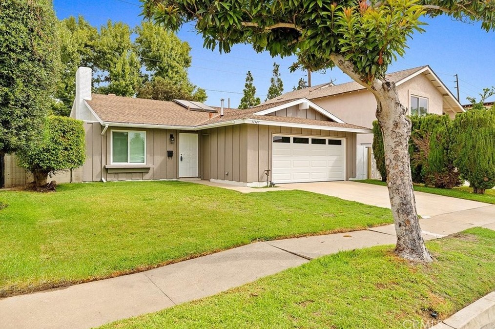 11947 Gonsalves St, Artesia, CA 90703