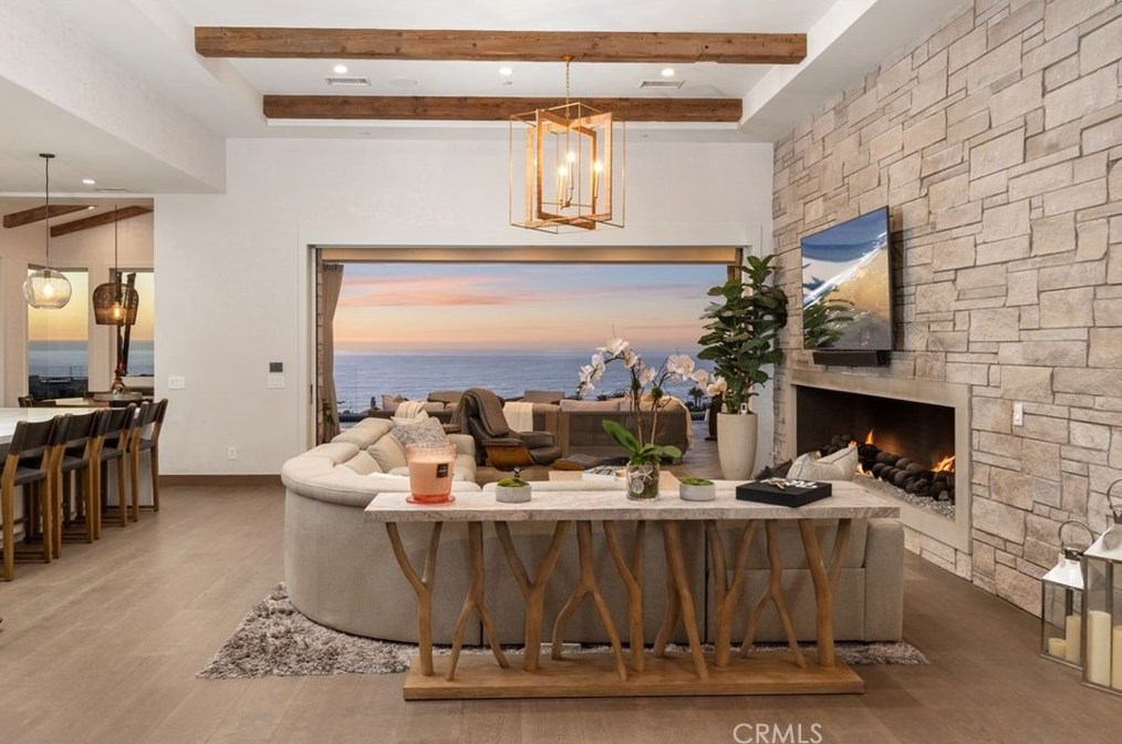 31 Shoreline Dr, Dana Point, CA 92629