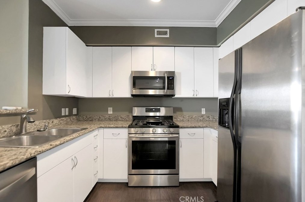 1801 E Katella Ave #3095, Anaheim, CA 92805