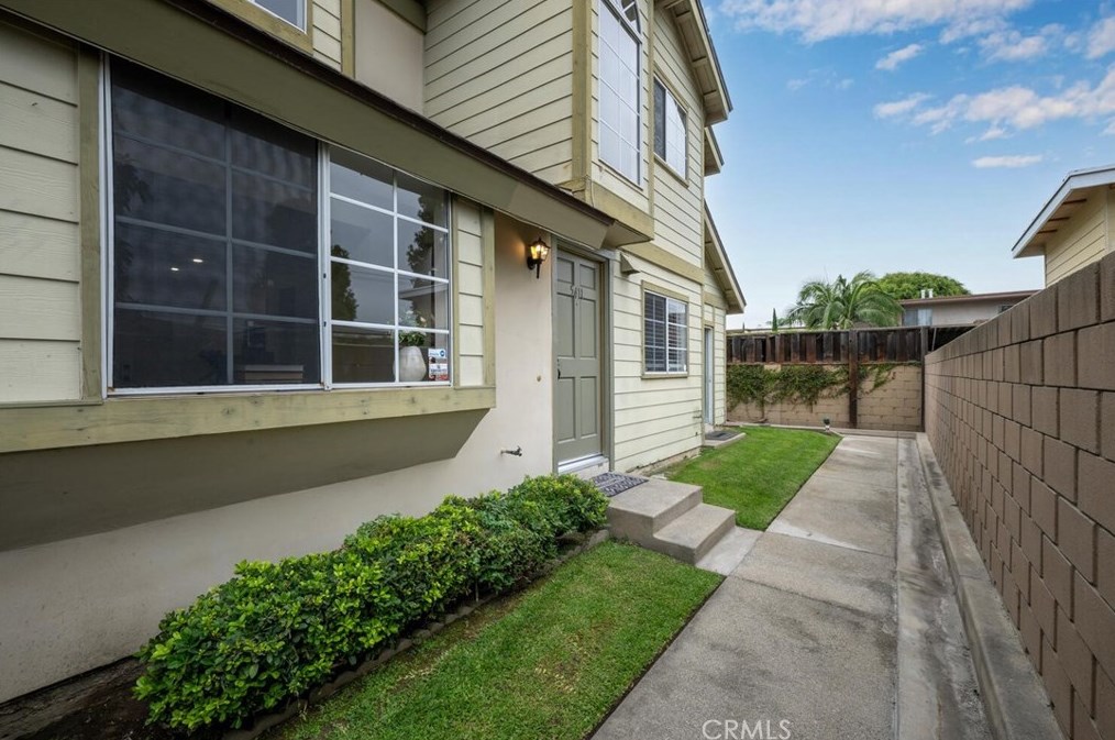 5411 Brittany Way, Cypress, CA 90630