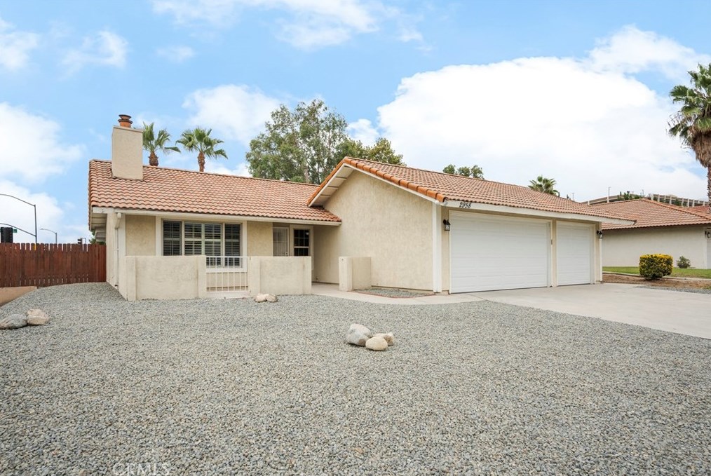 2958 Havasu Ct, Highland, CA 92346