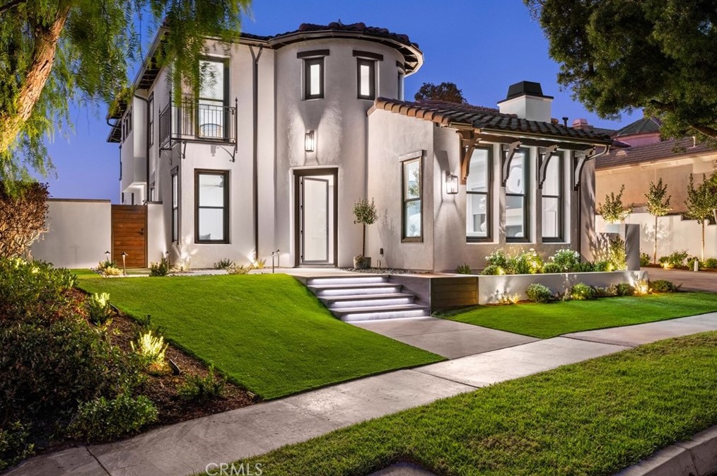 1 Sommet, Newport Beach, CA 92657