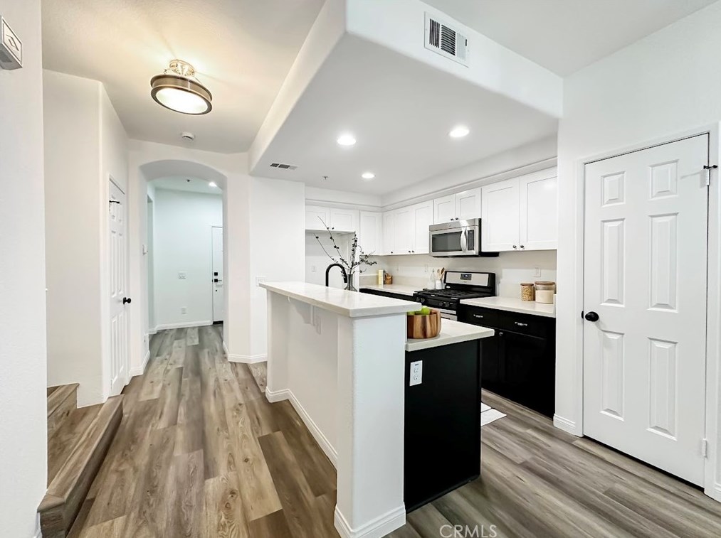 26361 Arboretum Way, Murrieta, CA 92563-7222