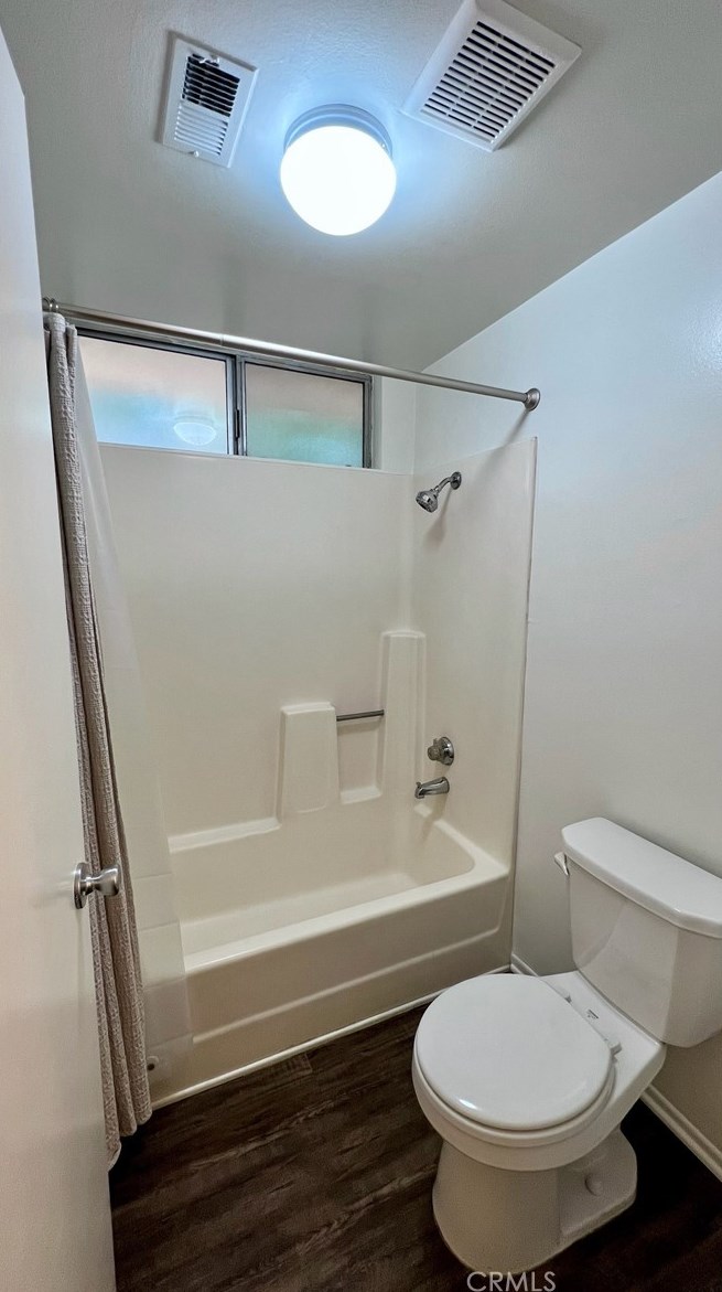 16829 Chicago, Bellflower CA 90706-5024 exterior