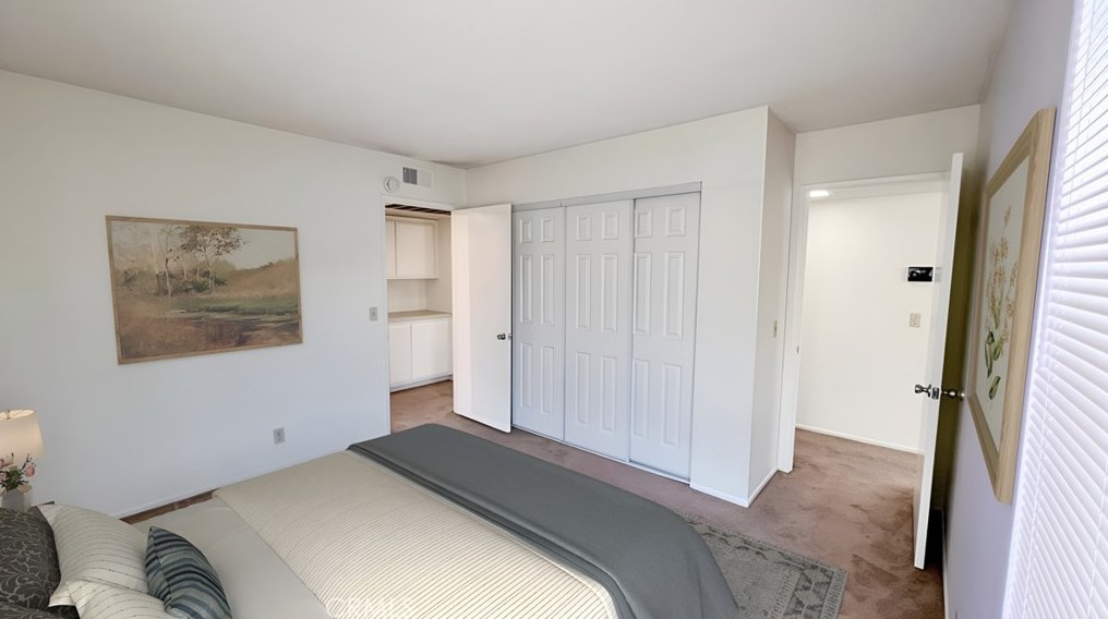 16829 Chicago, Bellflower CA 90706-5024 exterior