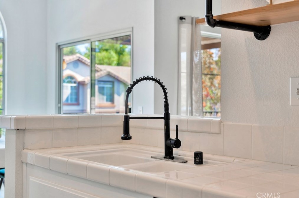 149 Chaumont Cir, El Toro CA  92610-2354 exterior