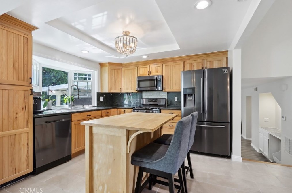 3552 Sego St, Irvine CA 92606-2624 exterior