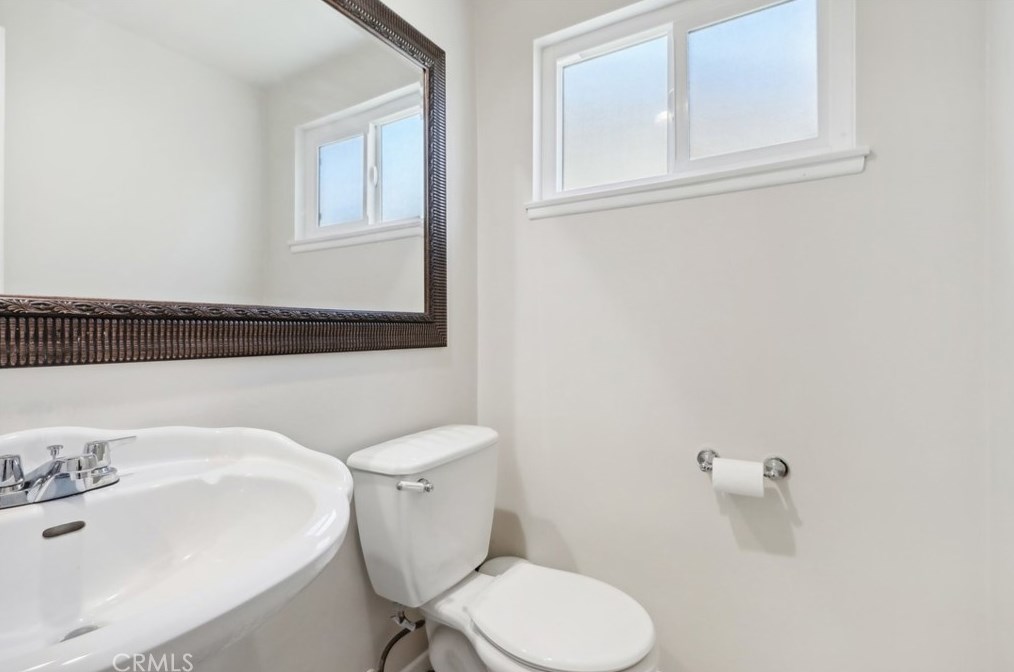 3552 Sego St, Irvine CA 92606-2624 exterior