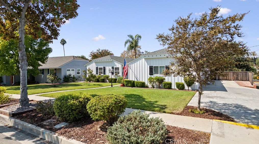 839 El Dorado Dr, Fullerton, CA 92832-1217
