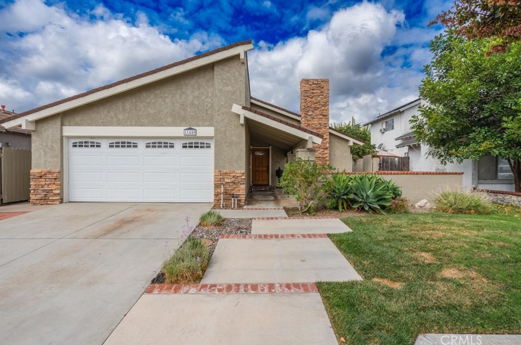11659 Midway Dr, Cypress, CA 90630