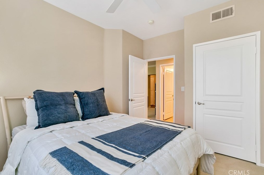 2212 Watermarke Pl, Irvine CA  92612-7686 exterior